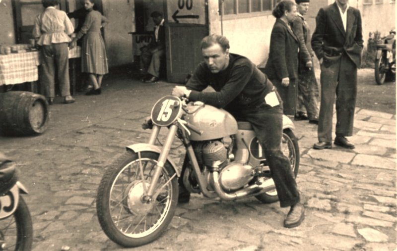 Z dějin kaplického motocrosu 